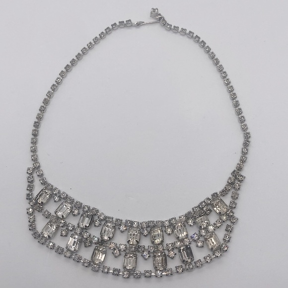 Vtg Rhinestone Double Row Silver Tone Metal Bib Necklace w Hook Clasp / 11” - Picture 3 of 10